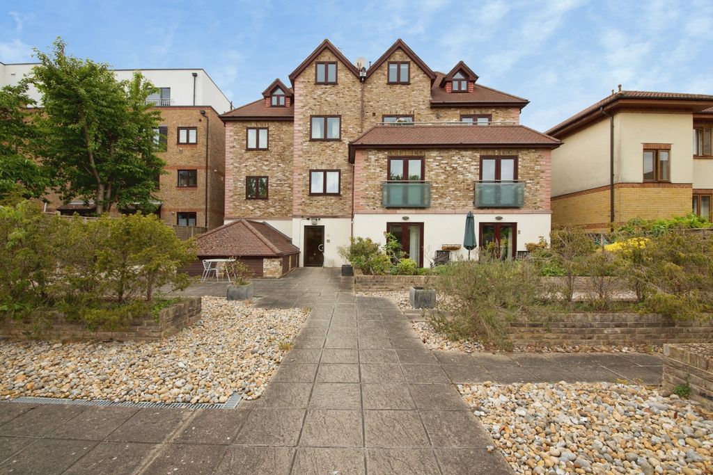 Property photo 1 of 18 Pbox-Img.Jpg