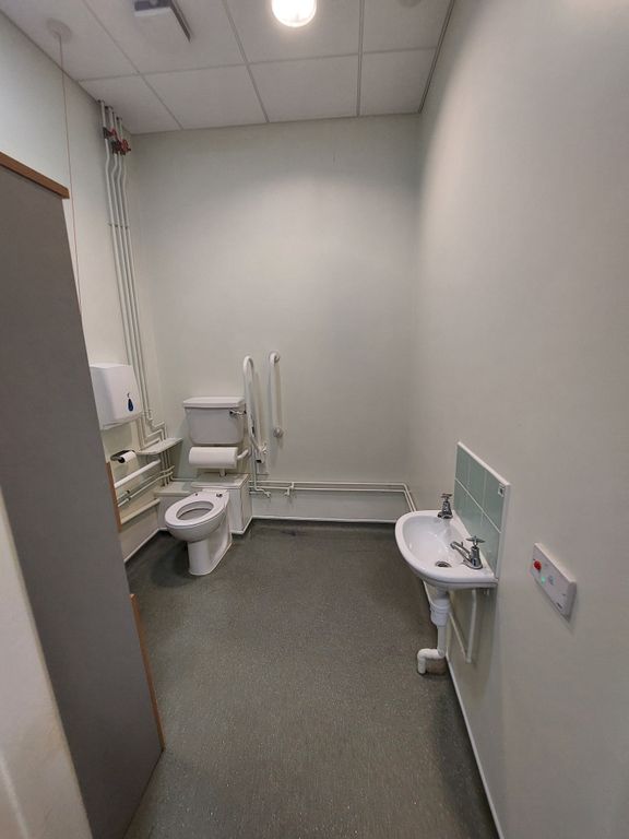 Property photo 3 of 9