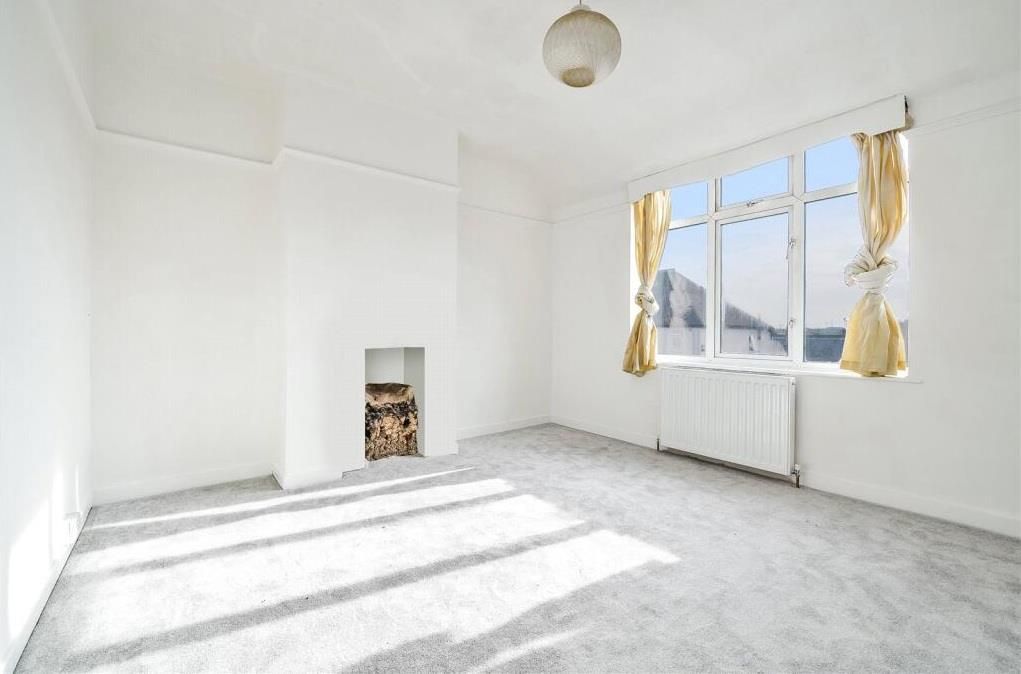 Property photo 2 of 7 2