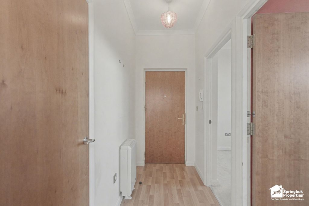 Property photo 2 of 17 Image 1