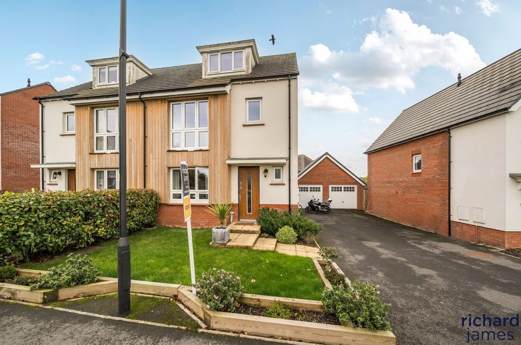 Property photo 1 of 21 8448Fc6Ff677481A9c7F14ce954127B8