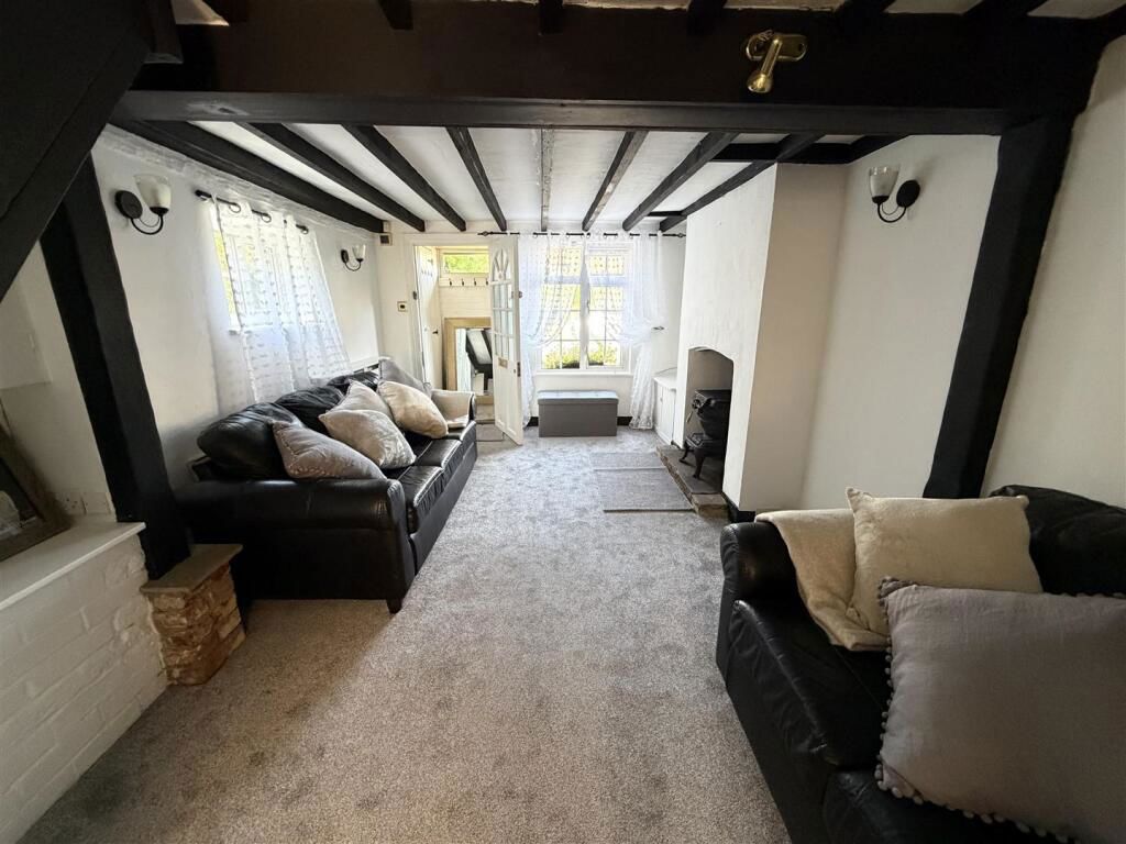 Property photo 3 of 11