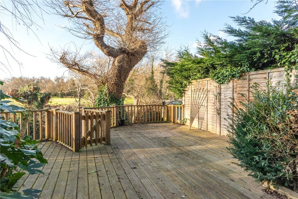Property photo 2 of 17 Picture No. 19