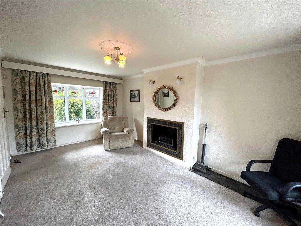 Property photo 2 of 11 Lounge2.Jpg