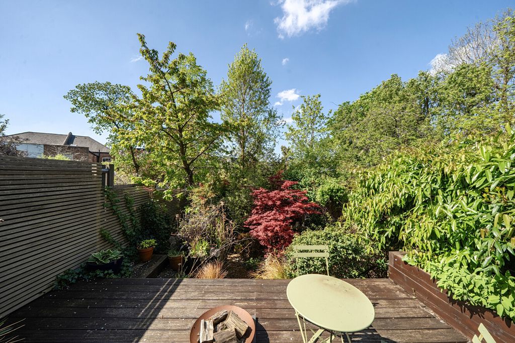 Property photo 2 of 13 1451552-14-69E8A9...