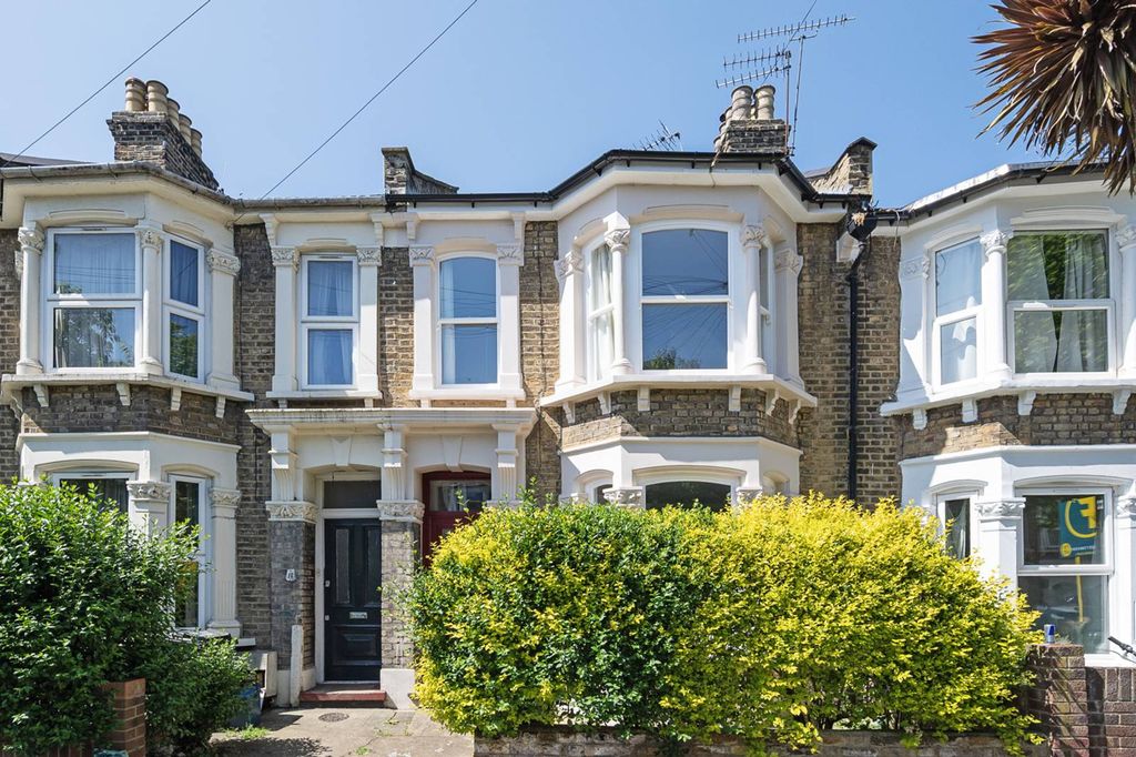 Property photo 2 of 16