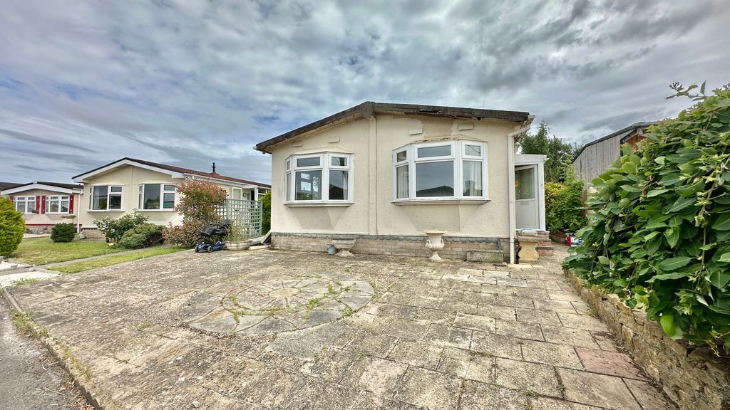 Property photo 1 of 18 Img_9298