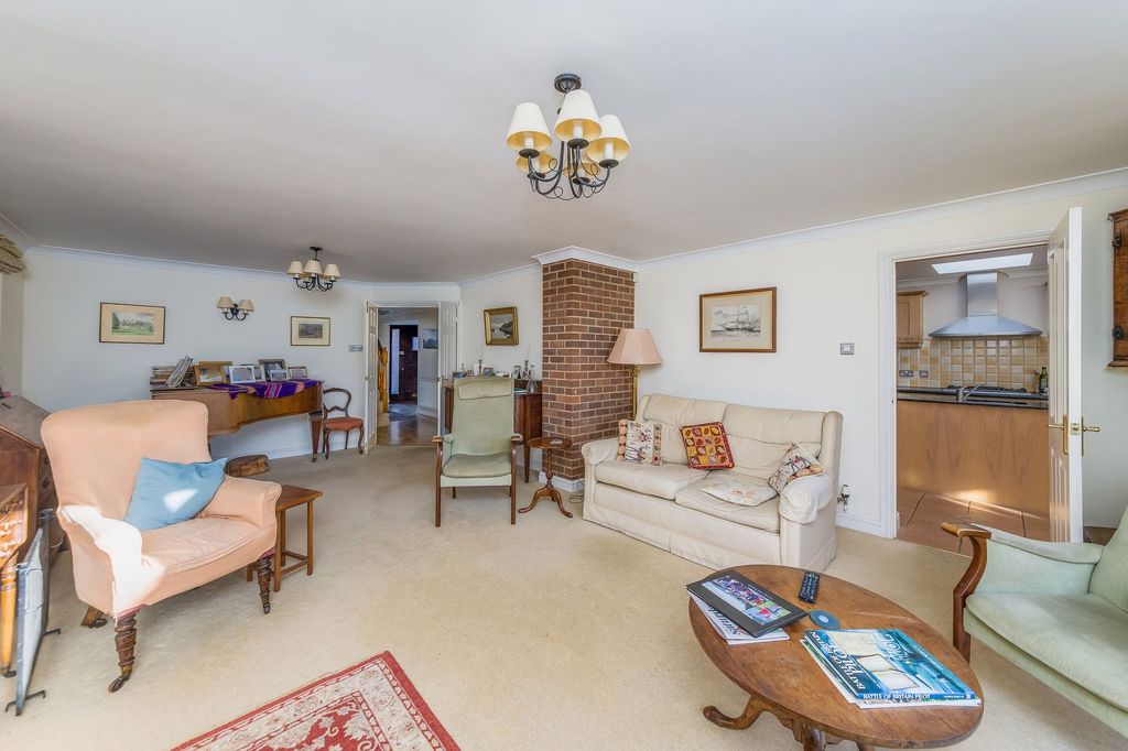 Property photo 3 of 24