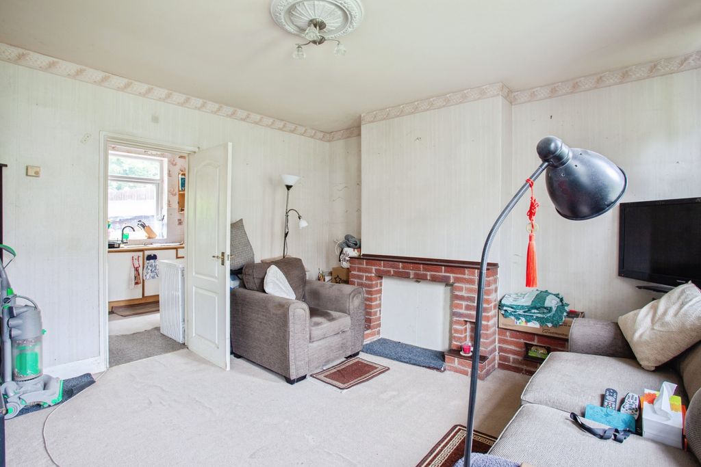 Property photo 3 of 15