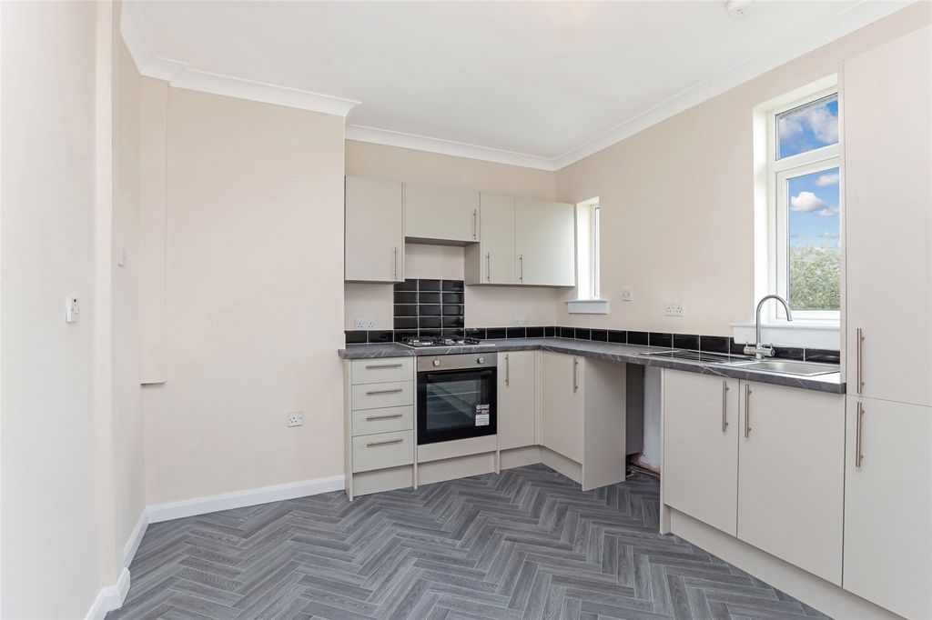 Property photo 2 of 20 Picture No. 05