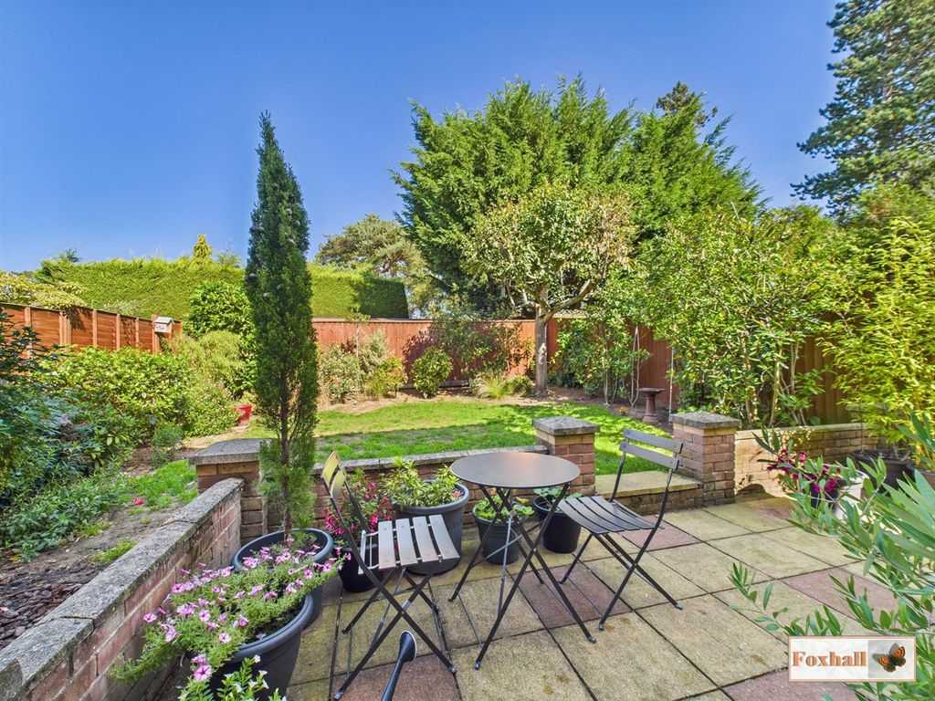 Property photo 2 of 23 Rear Garden