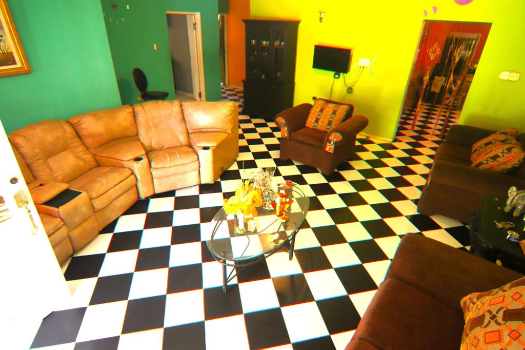Property photo 2 of 11