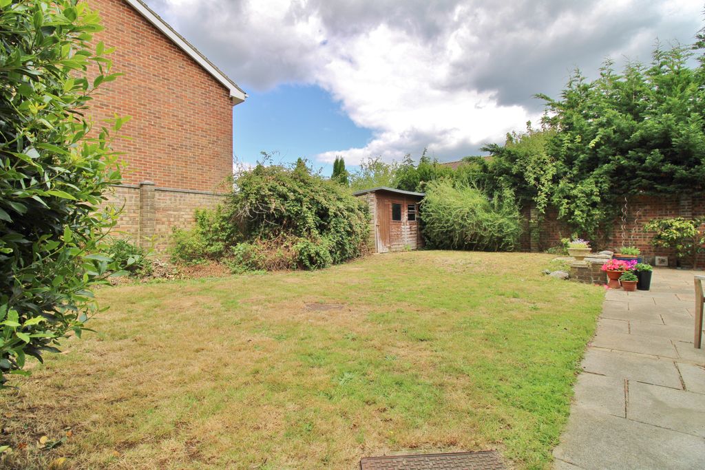 Property photo 3 of 21