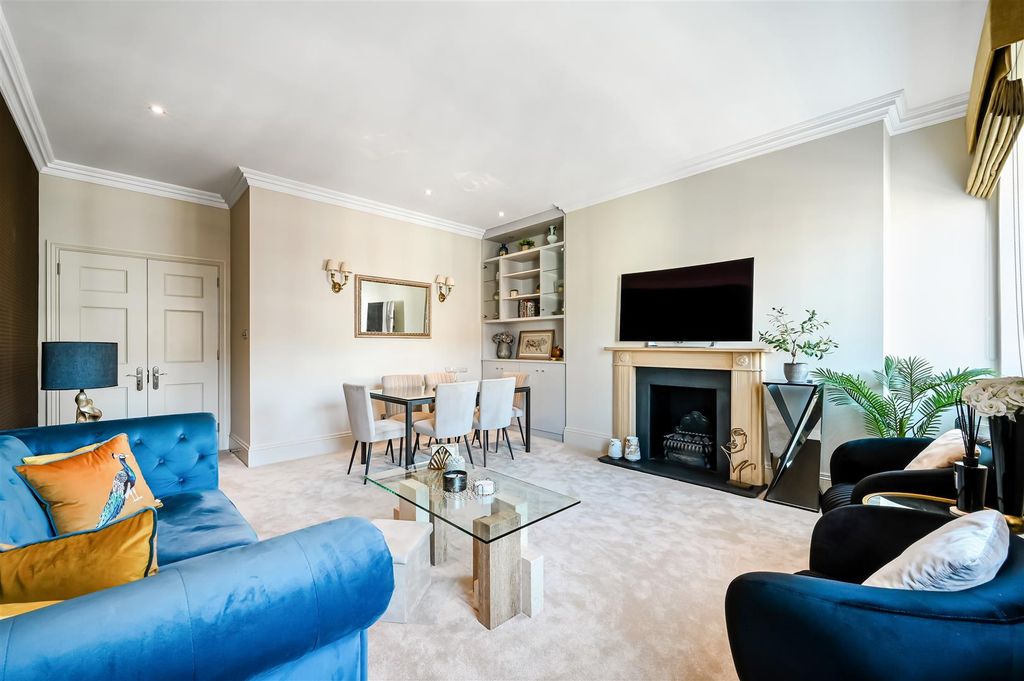 Property photo 2 of 10 Queens Gate Terrace, 51, 15-18.Jpg
