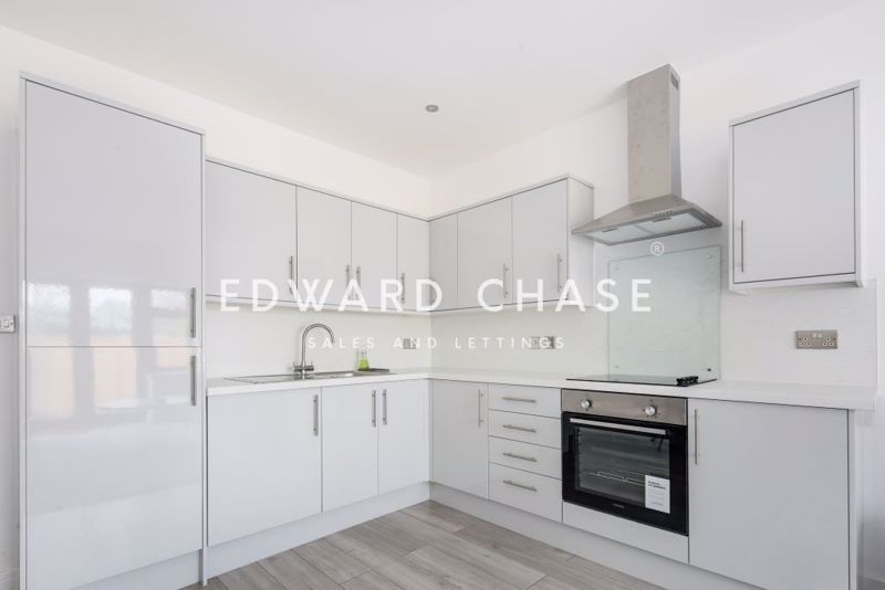 Property photo 2 of 14 Photo 4