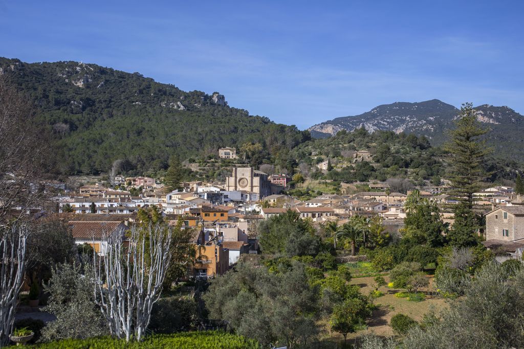 Property photo 1 of 25 C2-Voltor-Esporles-Sierra De Tramuntana-Min.Jpg