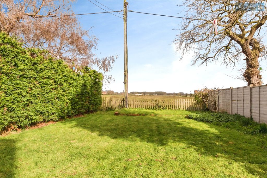 Property photo 2 of 25 Picture No. 28