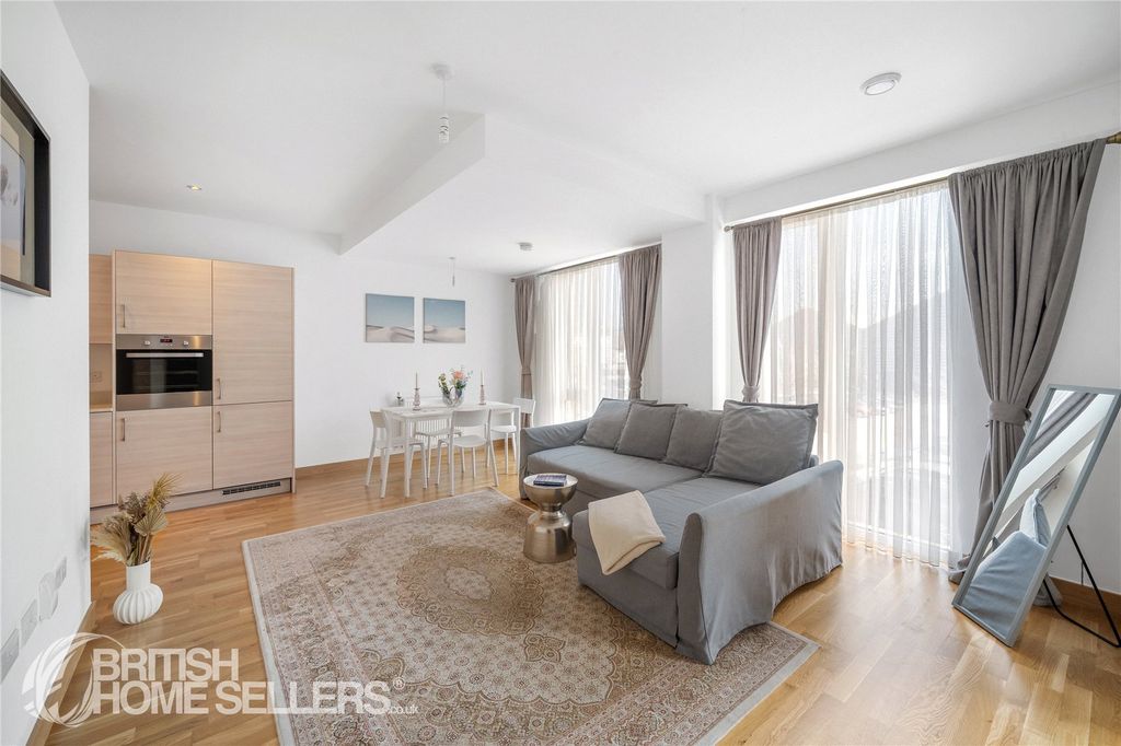 Property photo 2 of 19 Picture No. 06