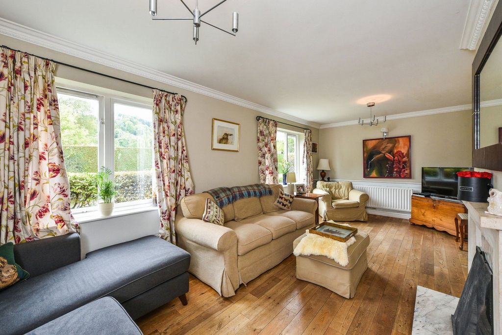 Property photo 3 of 29