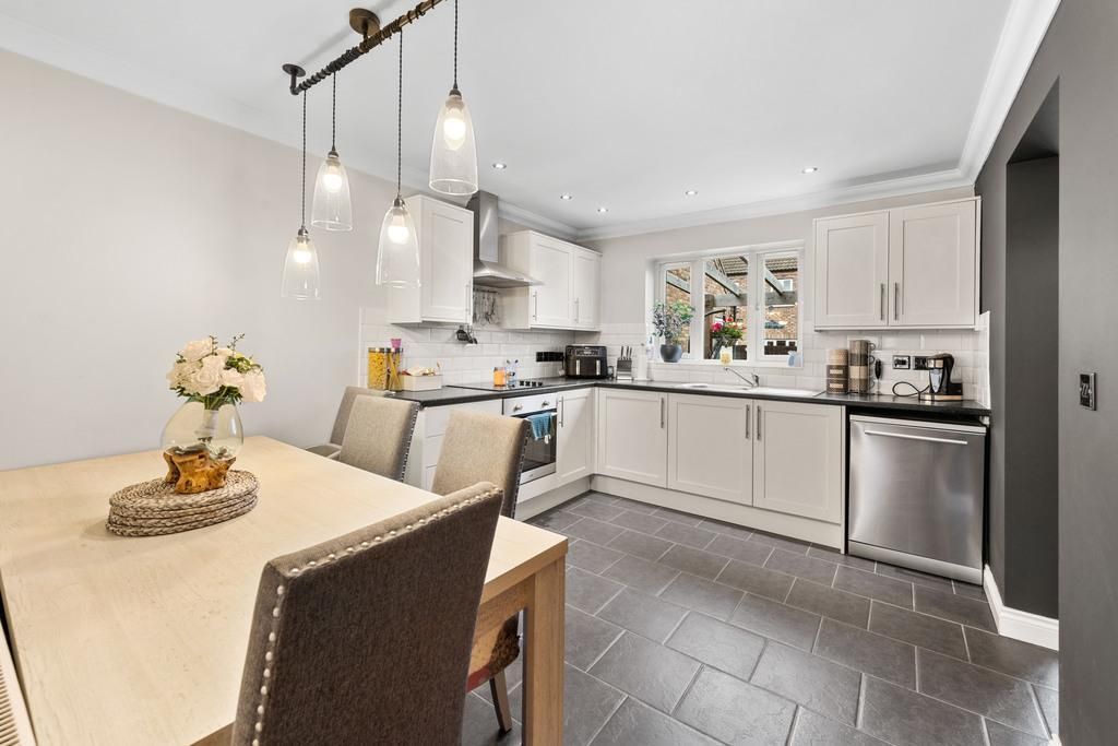 Property photo 2 of 18 Photo 2