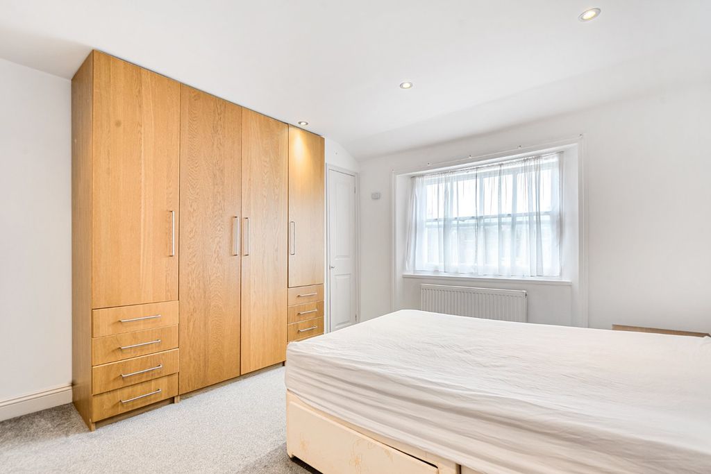 Property photo 3 of 12 Picture No. 05