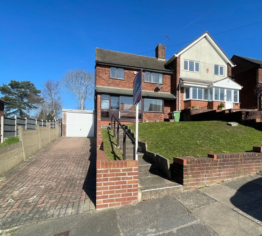 Property photo 1 of 14 Front