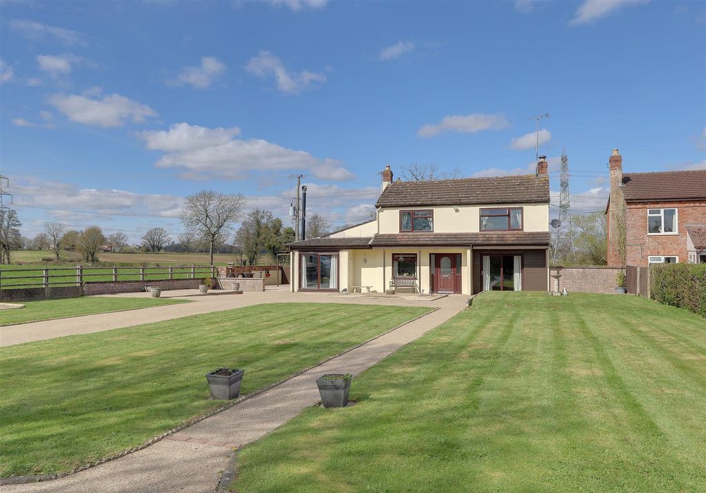 Property photo 1 of 25 Img_1825-Img_1827.Jpg