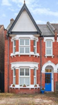 Property photo 1 of 2