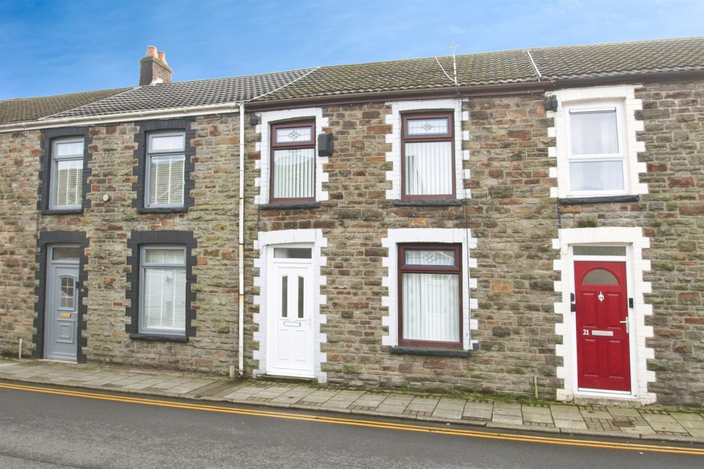 Property photo 2 of 17