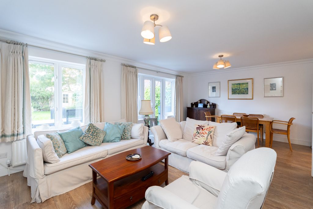 Property photo 2 of 16 Dsc01283