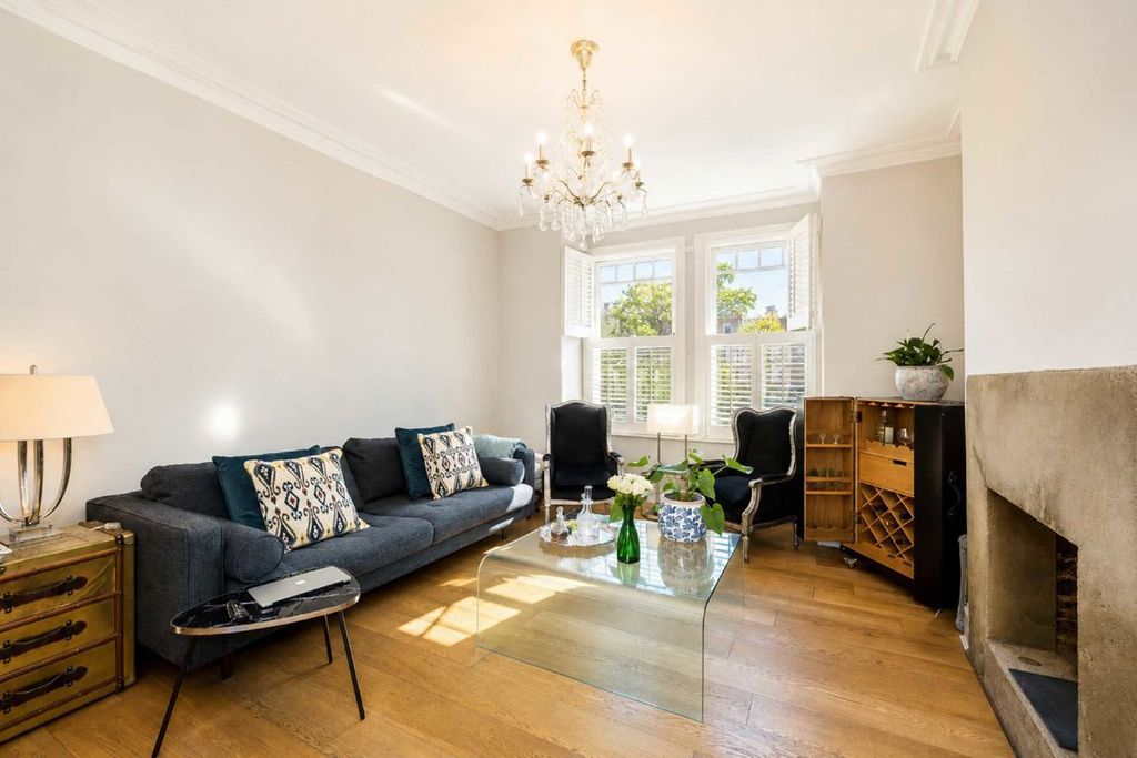 Property photo 1 of 10