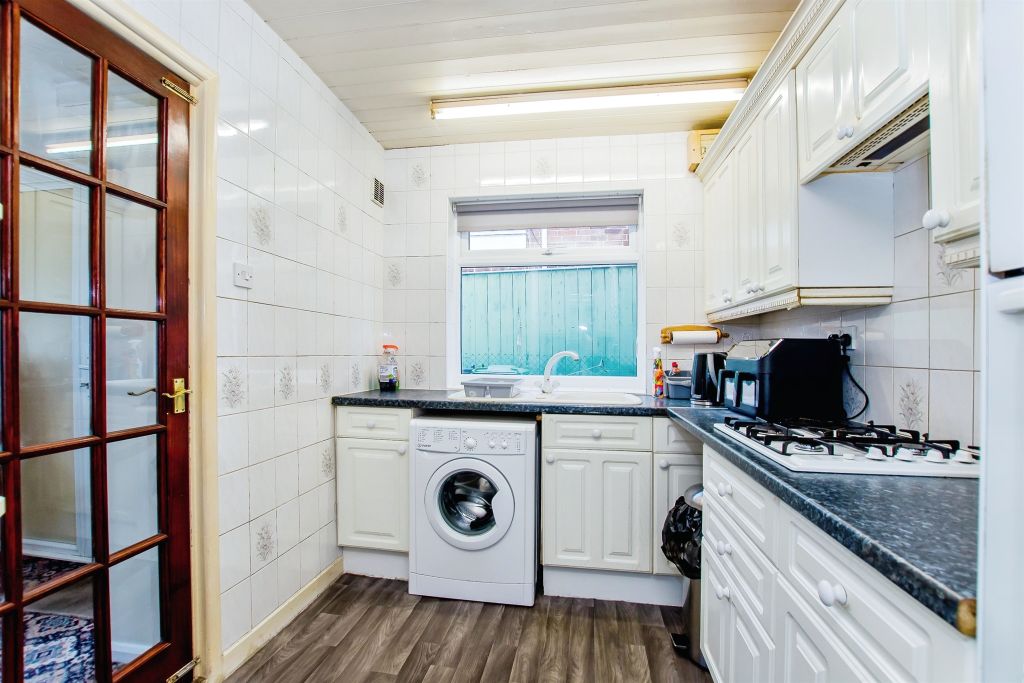 Property photo 2 of 16