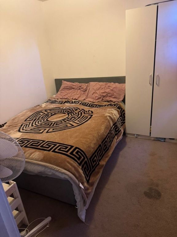 Property photo 2 of 3