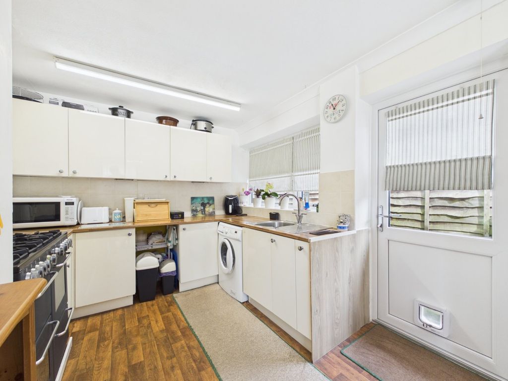 Property photo 2 of 11 Picture No. 19