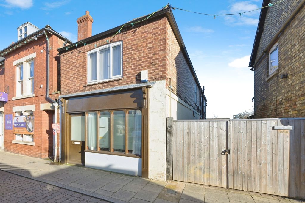 Property photo 1 of 23