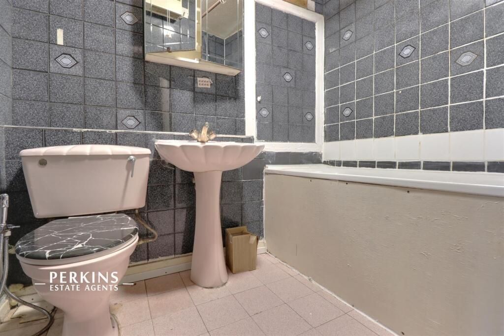 Property photo 2 of 4