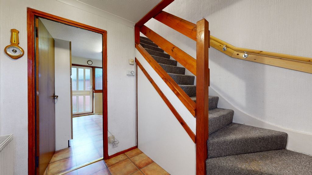 Property photo 2 of 17 1