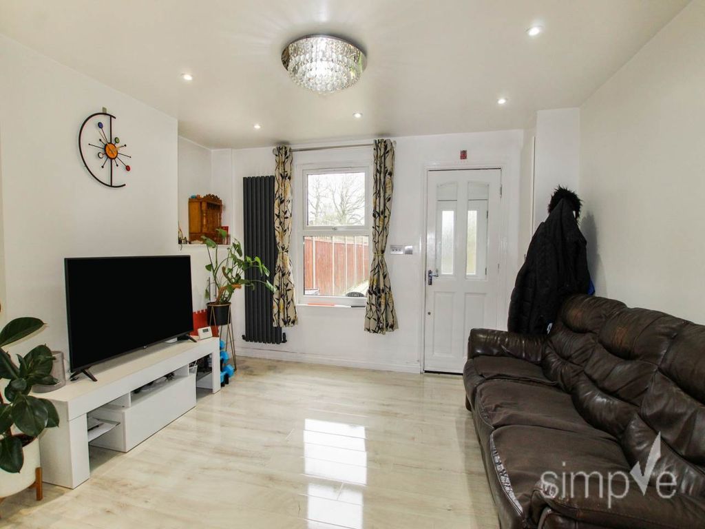 Property photo 3 of 16 Img_2810