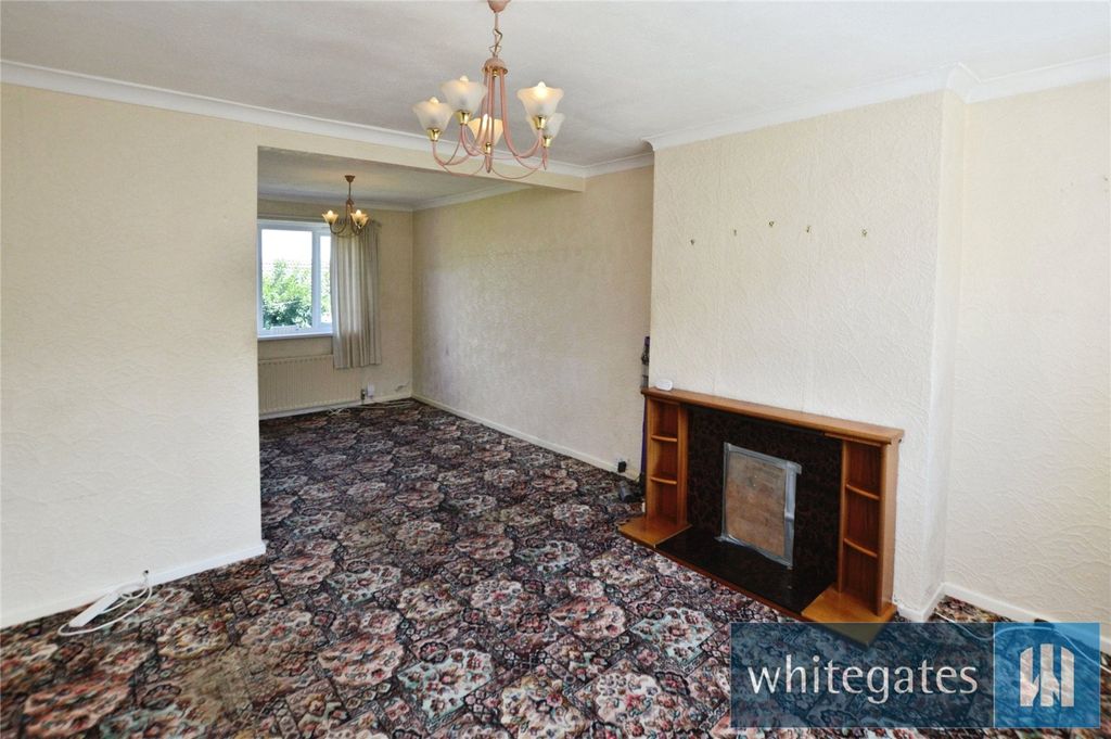 Property photo 2 of 18 Picture No. 10