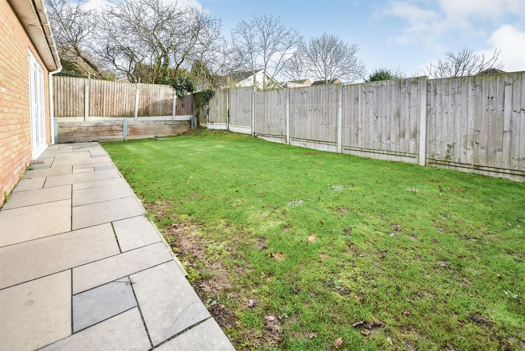 Property photo 2 of 13