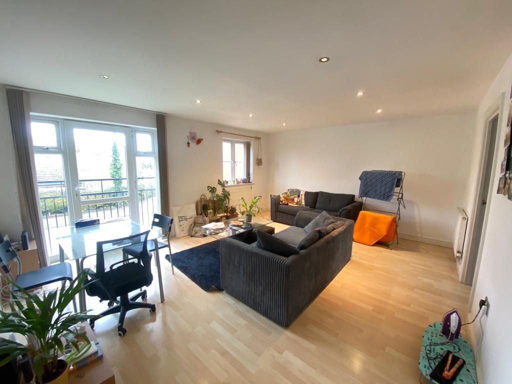 Property photo 2 of 6