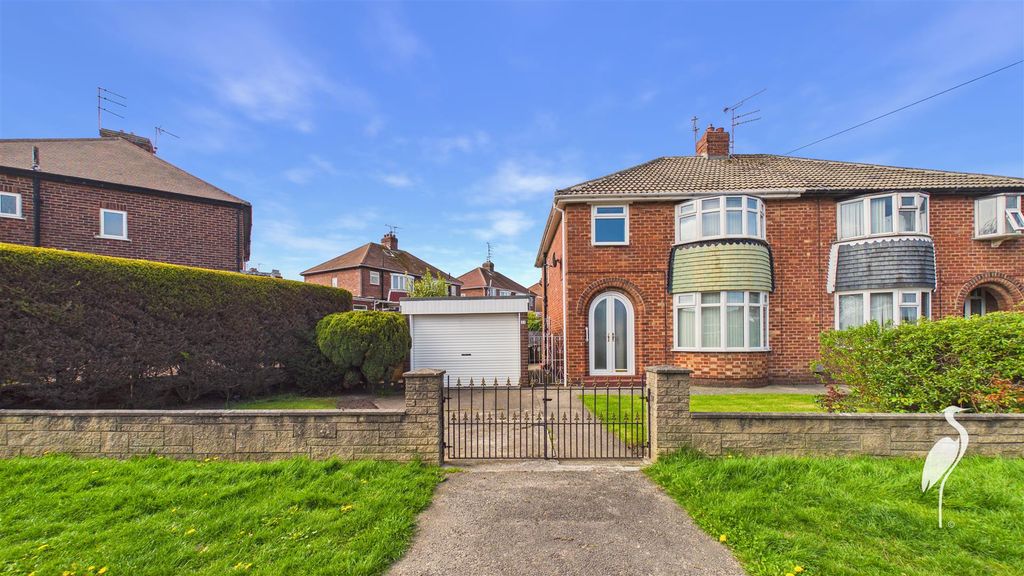 Property photo 1 of 26