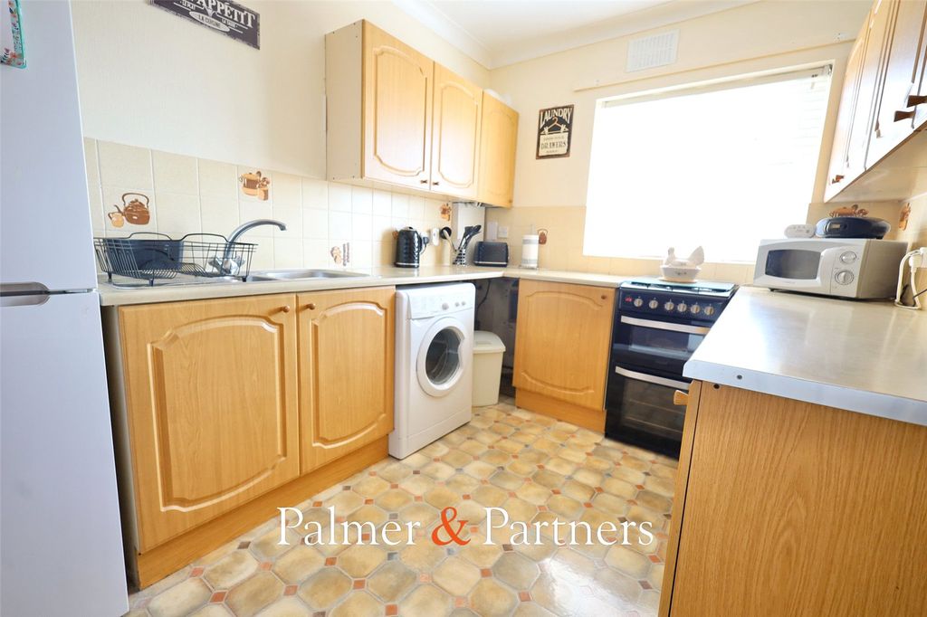 Property photo 2 of 17 Picture No. 02