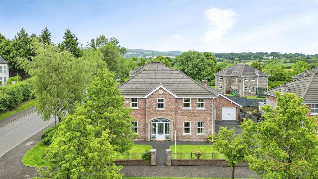 Property photo 2 of 53 Dhp-2.Jpg
