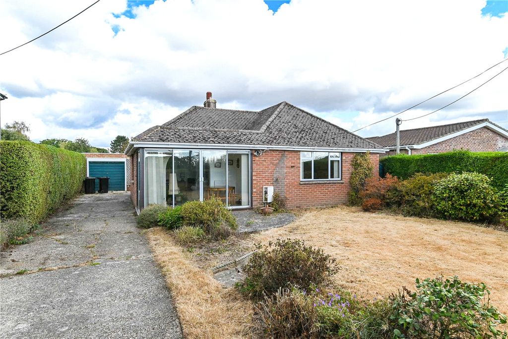 Property photo 2 of 19 Picture No. 27