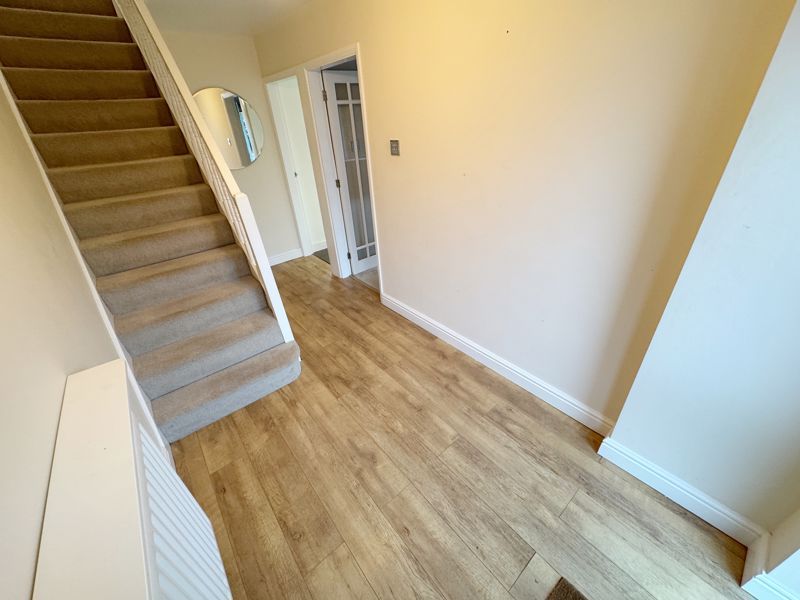 Property photo 3 of 12 Entrance Hall