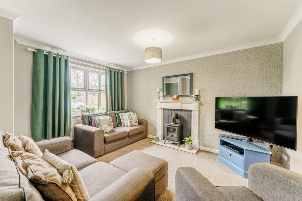 Property photo 2 of 24