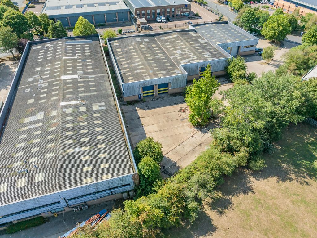 Property photo 3 of 5 33 Ashchurch Business Park Tewkesbury14.Jpg