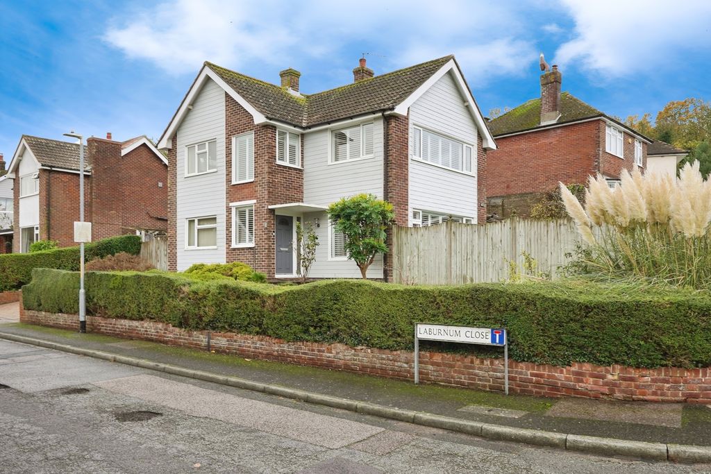 Property photo 1 of 25 Photo