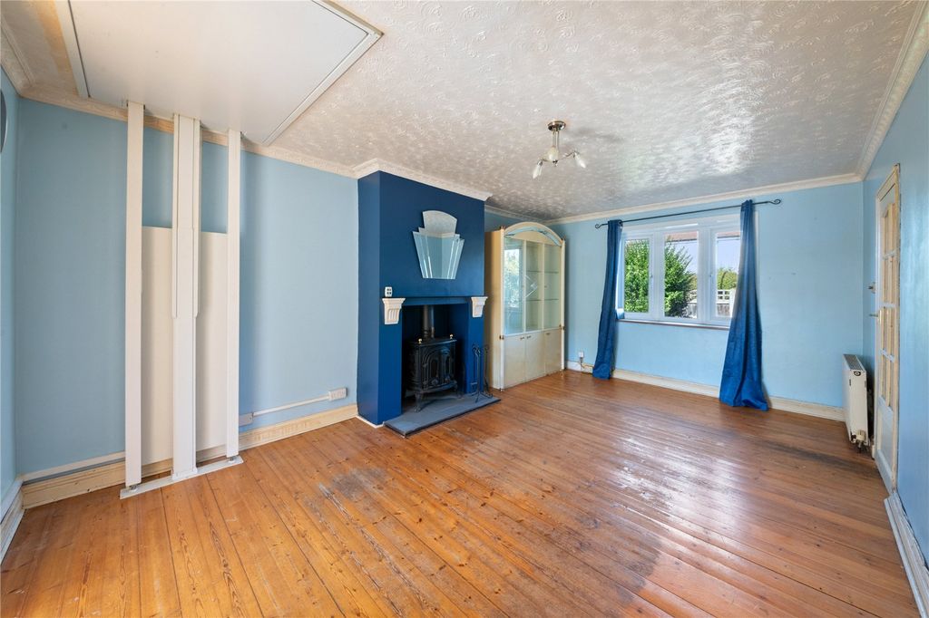 Property photo 3 of 17 Picture No. 14